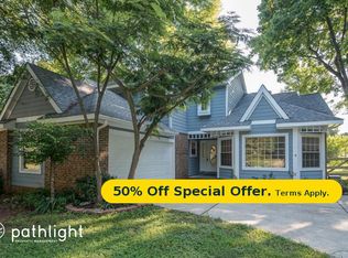 10418 Fairway Ridge Rd, Charlotte, NC 28277