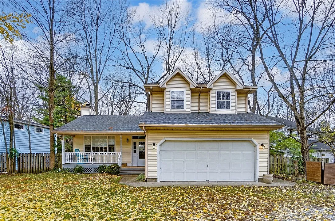 100 N High St photo 1