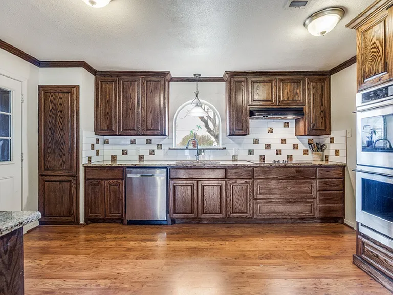 3550 Whiteley Rd — Photo 8