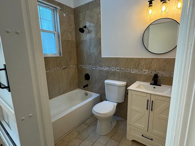 189 Terrace Ave #1 — Photo 7