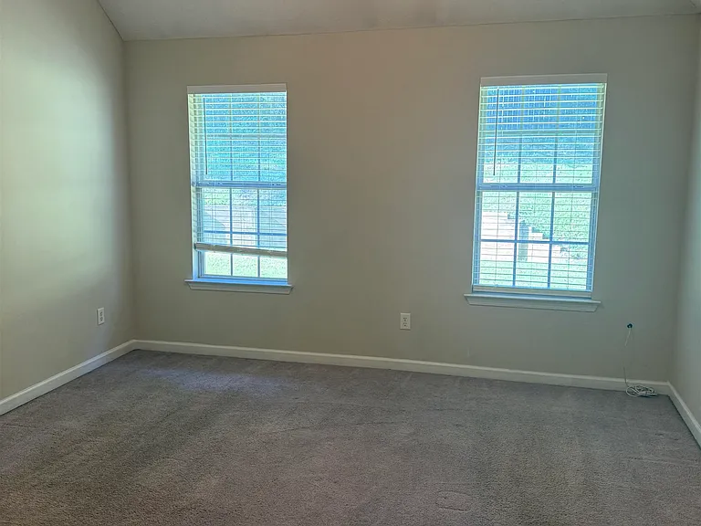 10389 Redmond Dr — Photo 7