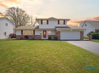3701 Dewlawn Dr, Toledo, OH 43614