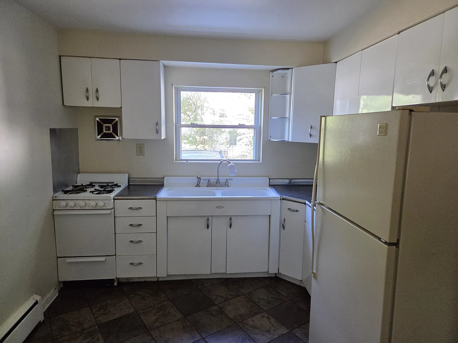3025 East Main Street - 3 — Photo 1