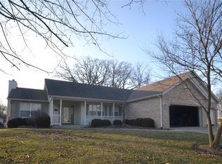 4903 Stoneledge Dr, Smithton, IL 62285