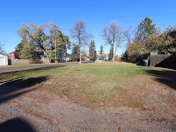 5th image of 1104 3rd St W