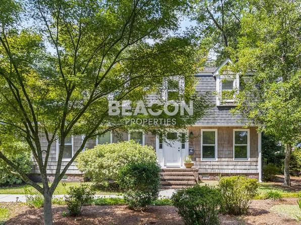 2206 Acacia Dr, Wilmington, NC 28403