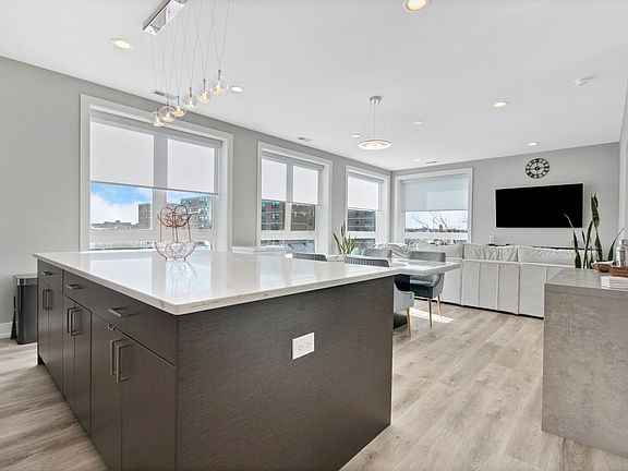 4th image of 2304 W Jackson Blvd Unit 3W