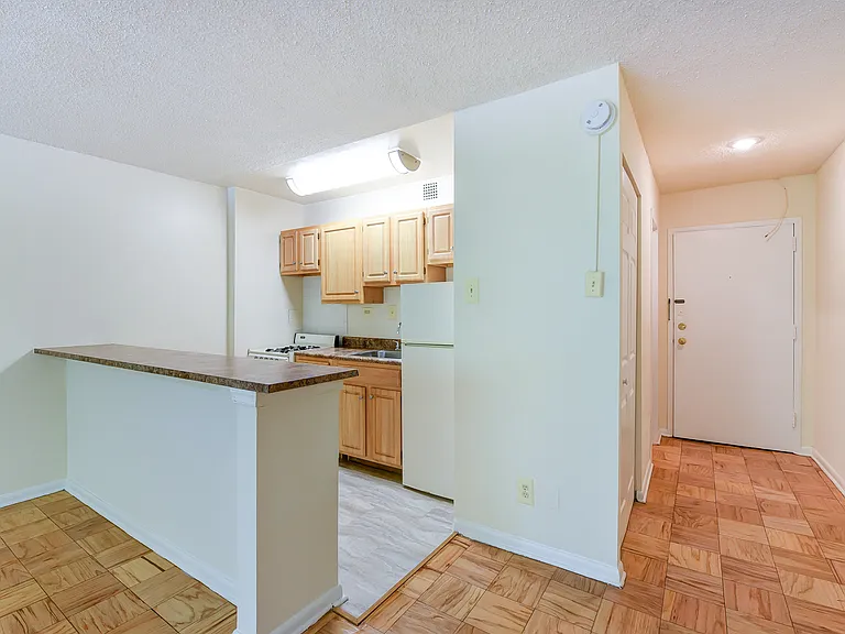 Twin Oaks — Photo 22
