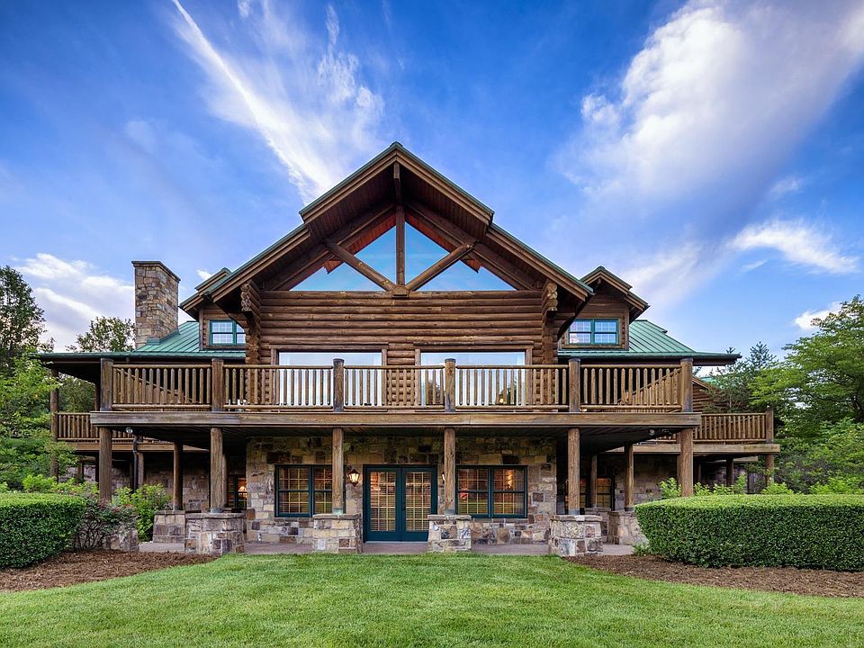5382 E State Route 162, Santa Claus, IN 47579 | MLS #202235939 | Zillow