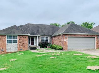 4100 W Cherokee Rd, Rogers, AR 72758