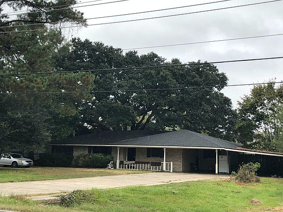 5th image of 1420 E Worthy St