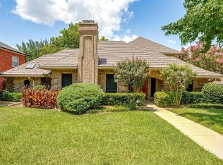 5911 Moss Dr, Arlington, TX 76016