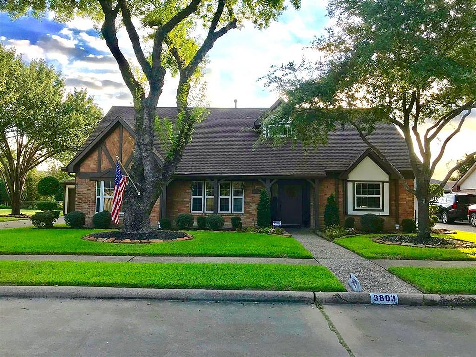 1st image of 3803 Uraguay Dr