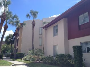 8605 N Huron Ct #33, Tampa, FL 33614