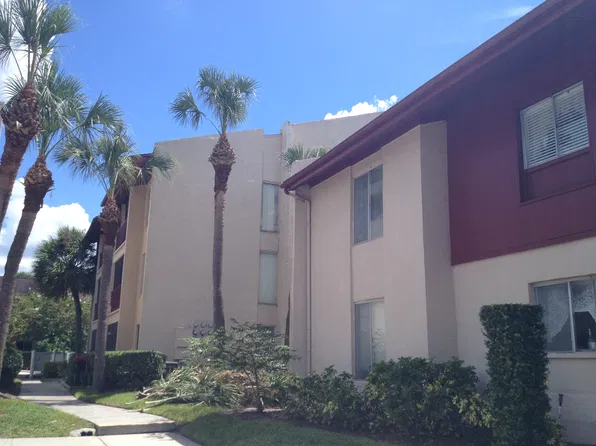 8605 N Huron Ct #33, Tampa, FL 33614