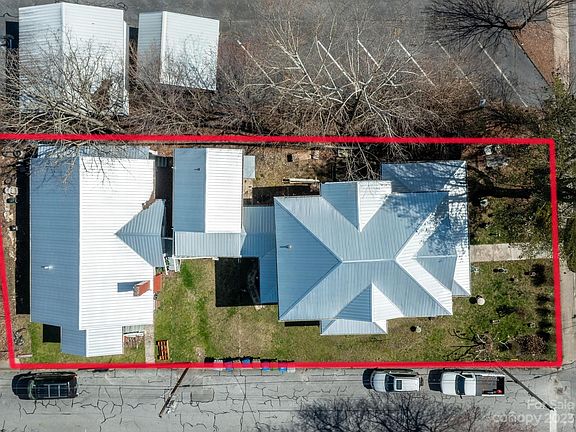 4th image of 337 1st Ave W
