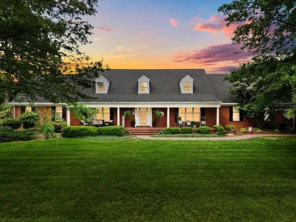 245 Emerald Blvd, Christiansburg, VA 24073