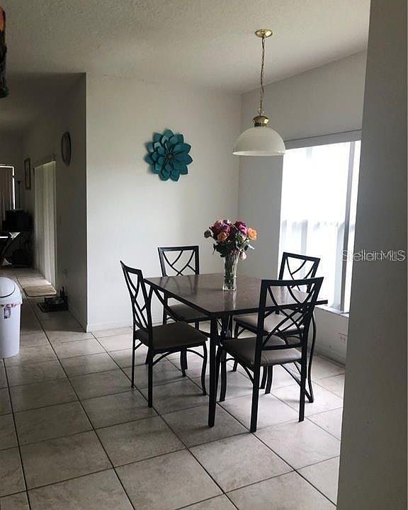 2nd image of 708 Swallow Ln