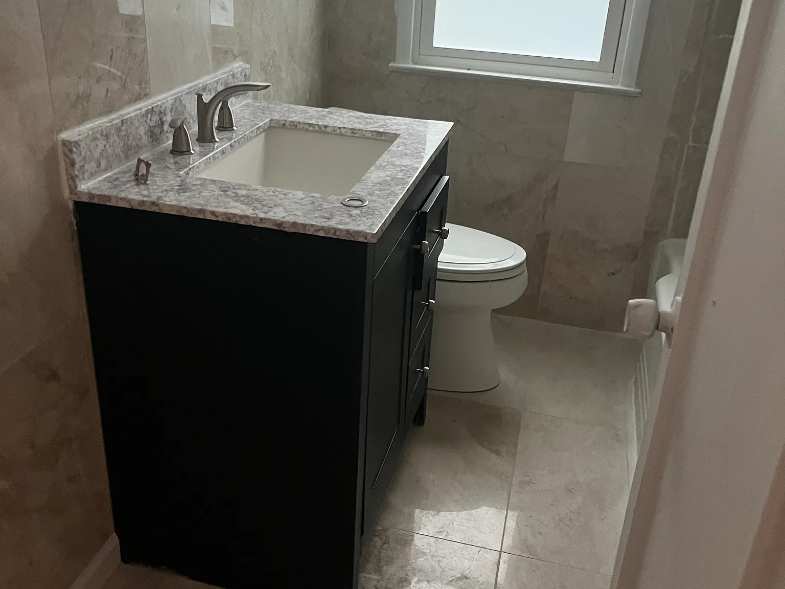 3 bed, 1.5 bath, 1000 sqft, $1,650 — Photo 1