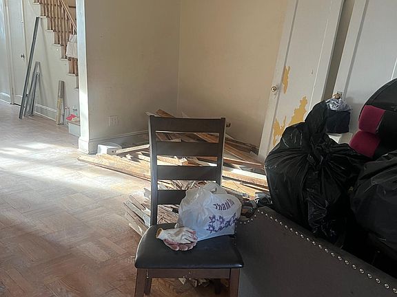 3rd image of 4354 Bedford Ave