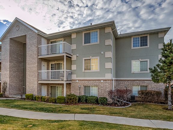 2nd image of 1514 N 1285 W Unit 58