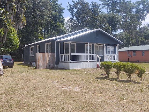 2nd image of 363 SE Allen Pl