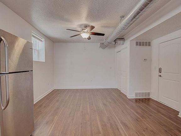 3rd image of 419 E 200 S #303