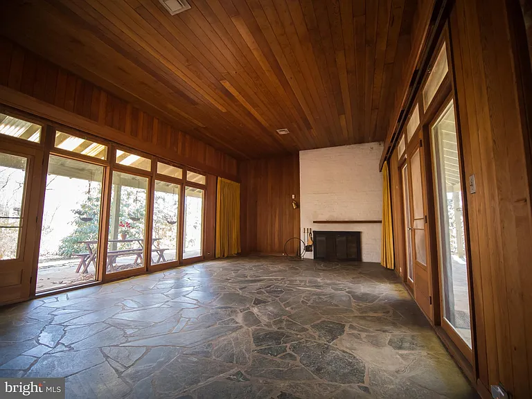4313 Woodlark Dr — Photo 12