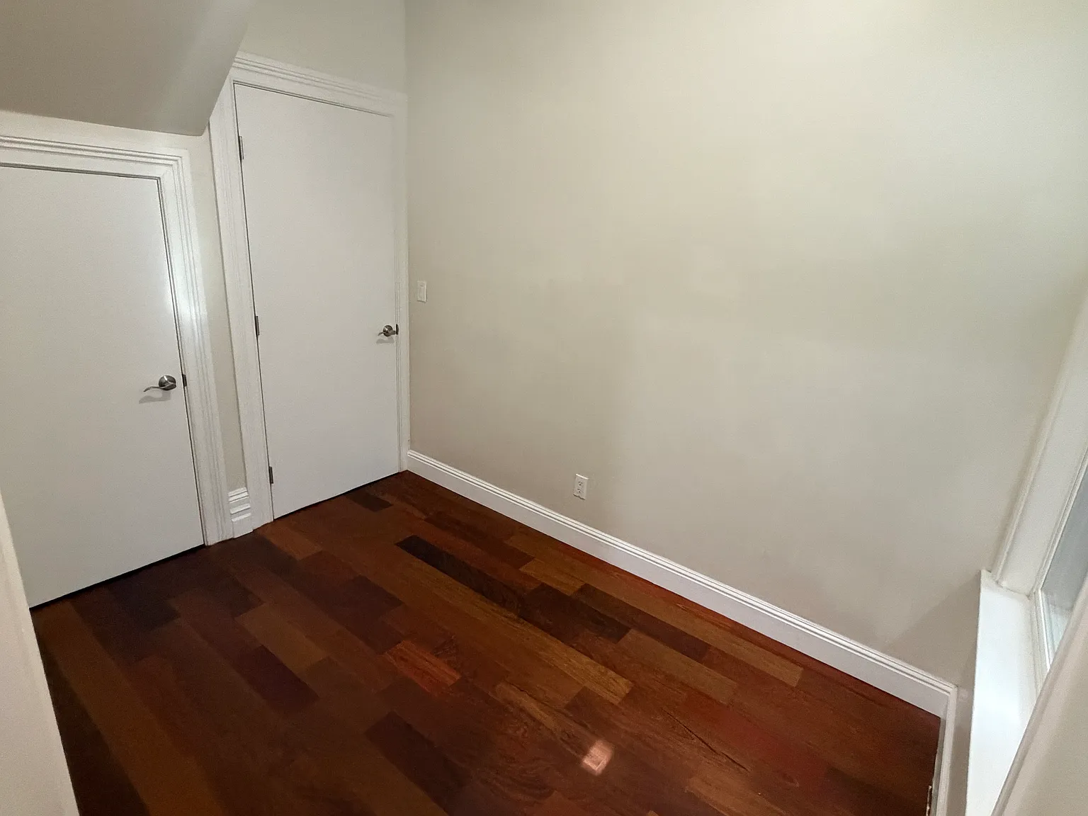 4 bed, 1400 sqft, $8,000 — Photo 4