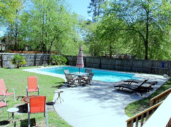 2nd image of 683 Lake Santee Dr