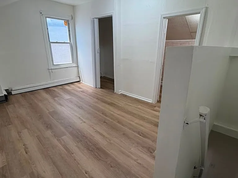 86 Spring St — Photo 15