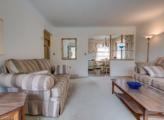 3rd image of 29617 Fairway Blvd