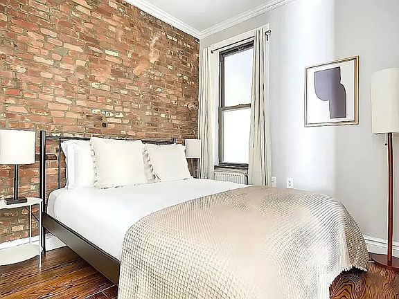 4th image of 161 Stanton St APT 6
