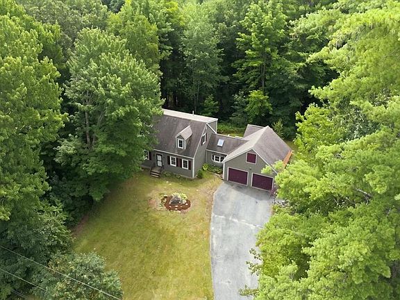 3rd image of 114 Garden Circle