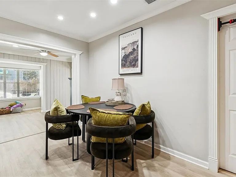 2302 S Arrawana Ave — Photo 15