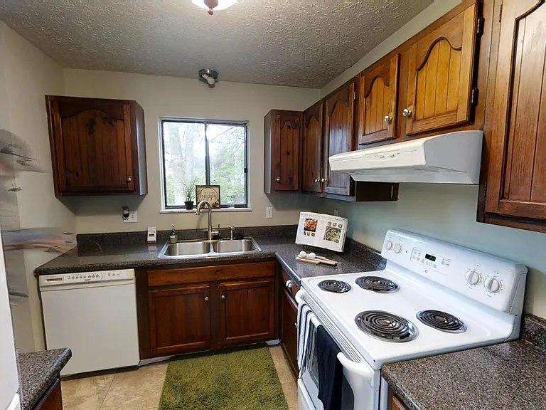 3911 Orange Blossom Ln — Photo 9