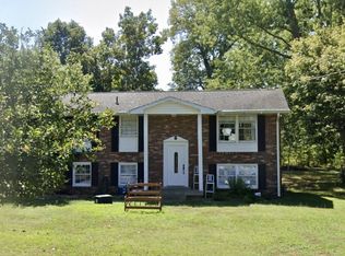 105 Apple Ln, Greenbrier, TN 37073