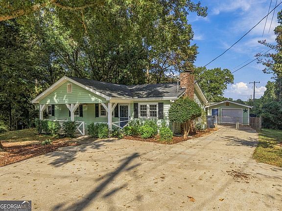 2nd image of 6003 Lake Lanier Heights Rd