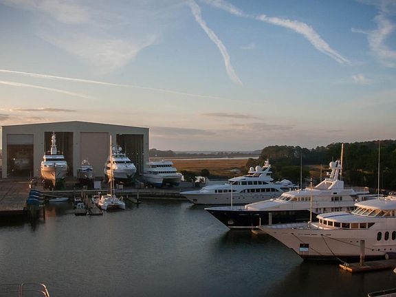 Thunderbolt Marine Yachts