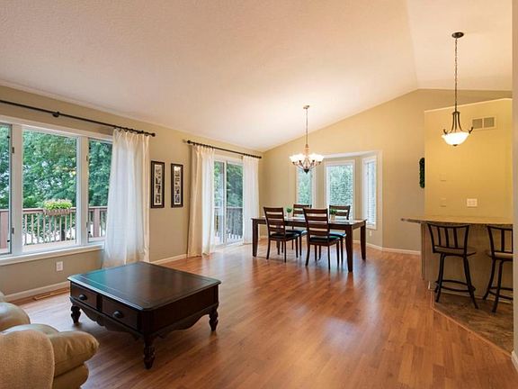 5th image of 18558 Egret Ct