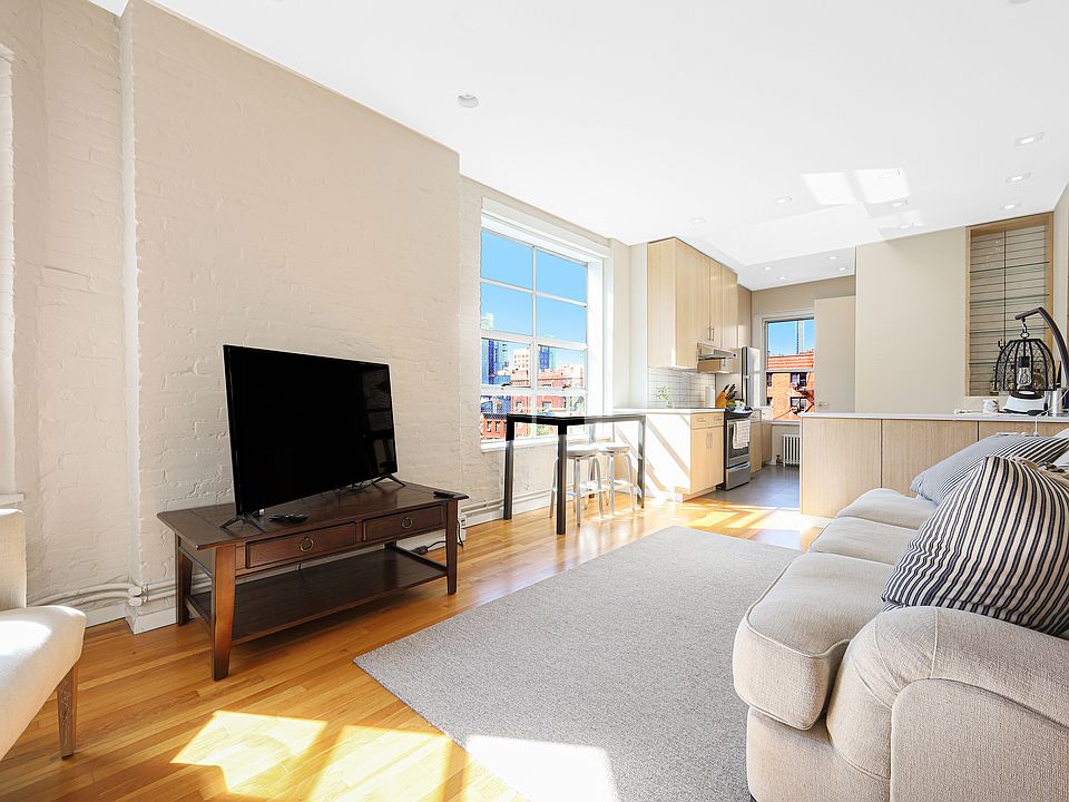 1st image of 313 W 17th St APT 5W
