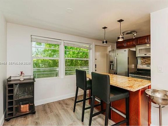 2nd image of 6865 Bay Dr APT 7