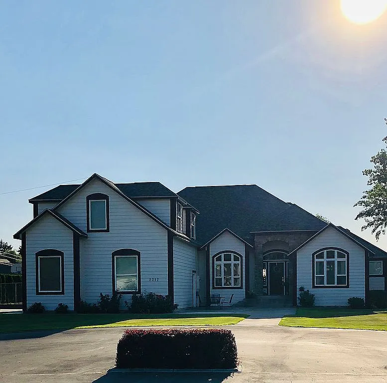 2712 Road 84 photo 1