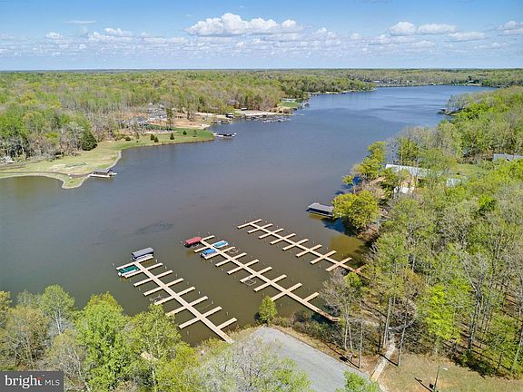 2nd image of 315 Erin Ln