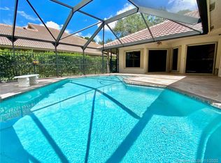 1096 Creekford Dr, Weston, FL 33326