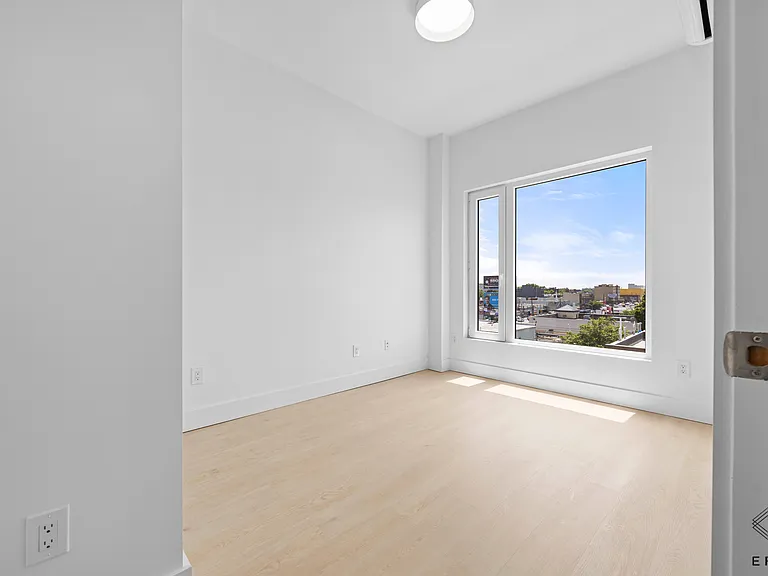 833 Maple St #4D — Photo 12