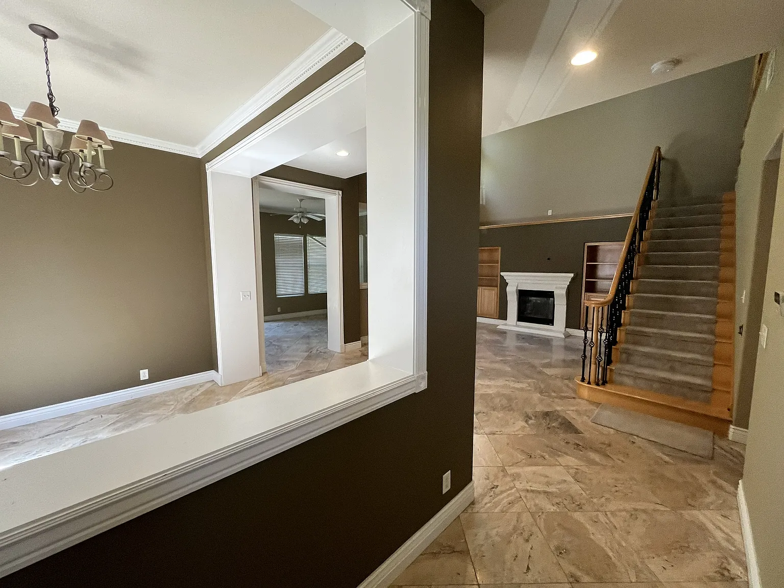 4 bed, 2.5 bath, 2150 sqft, $4,900 — Photo 1