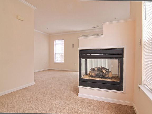 2nd image of 2365 Birch Run Cir #C