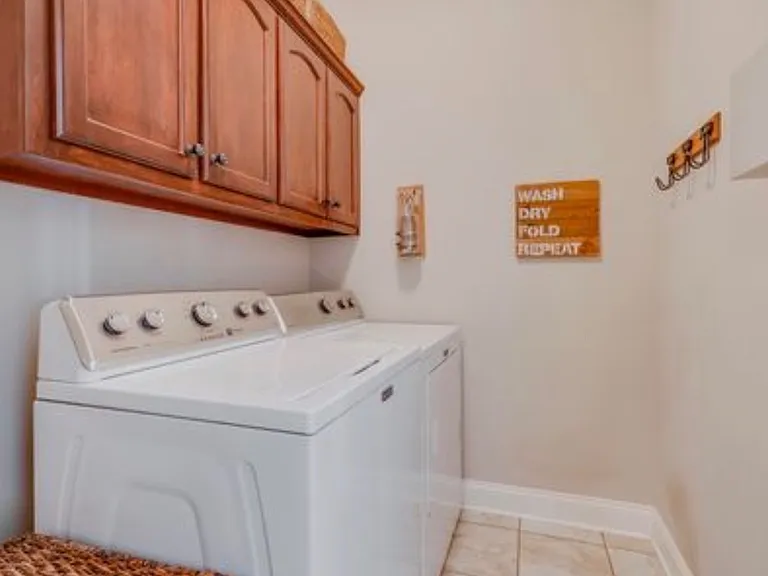 2321 Mason Dr N — Photo 13