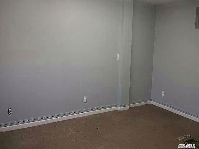 2nd image of 10035 Metropolitan Ave